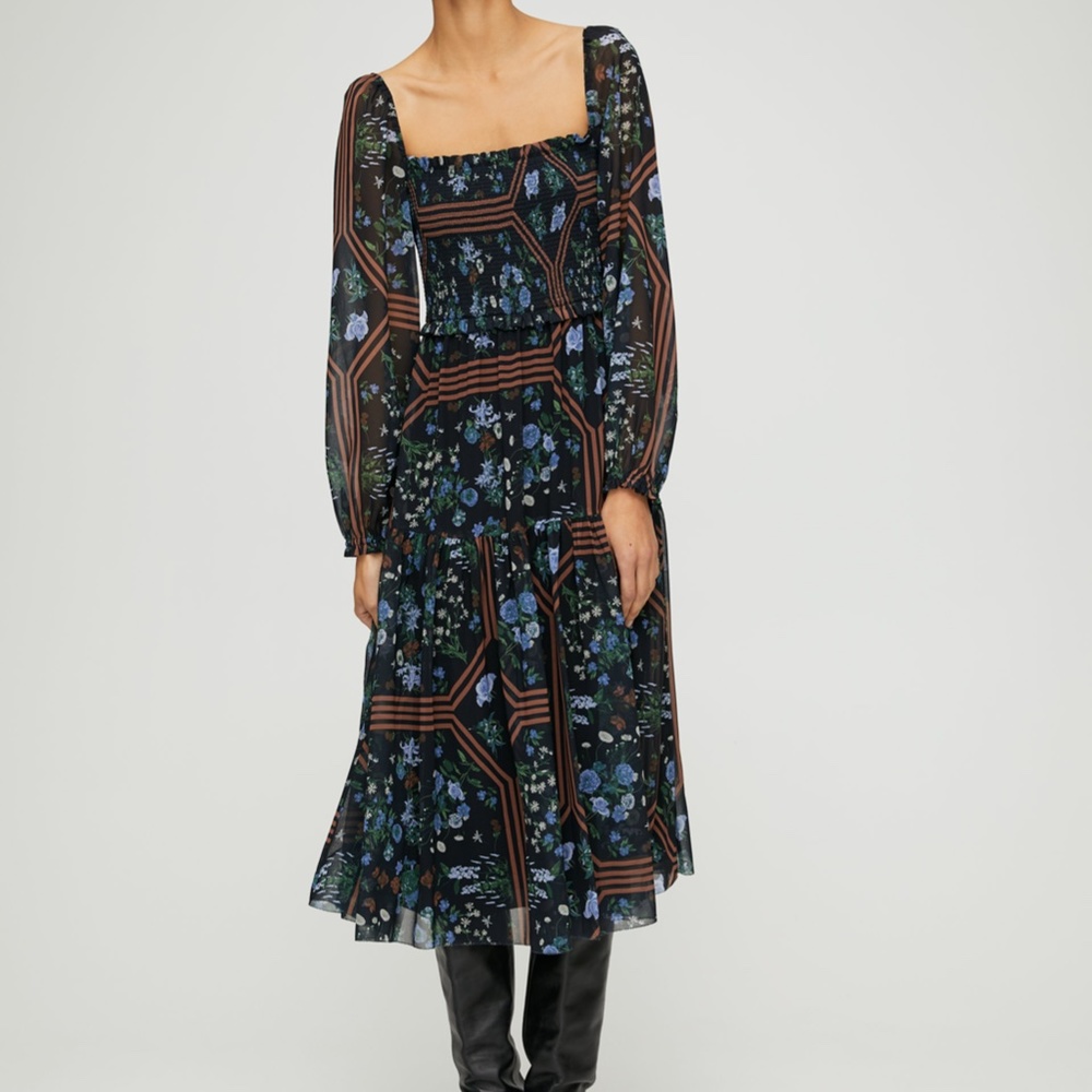 Aritzia Wilfred Laken Dress